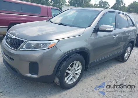 2015 Kia Sorento Lx z USA, uszkodzony, nr VIN 5XYKT3A63FG630568
